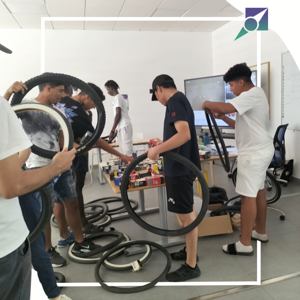 Arranca el curso de “Mecánica y gestión de taller de bicicletas”. - 15