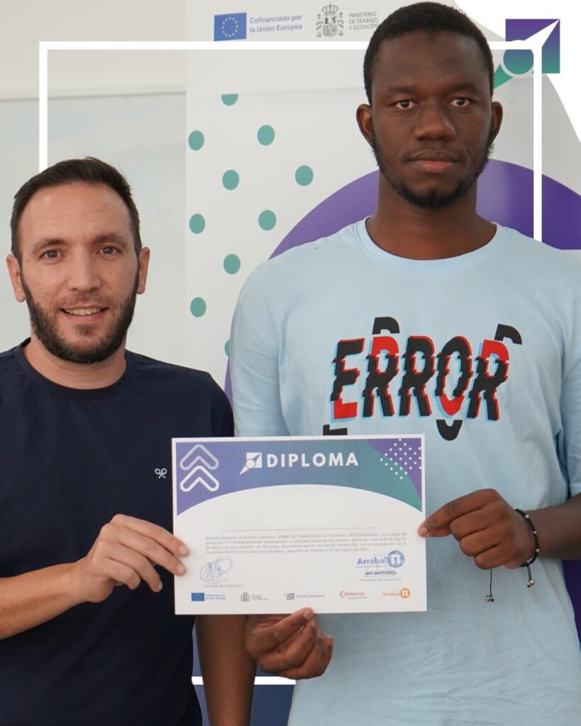 Cierre del curso de polivalente de supermercado en Málaga con inserciones laborales - 1